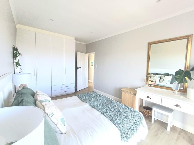 5 Bedroom Property for Sale in Welgemoed Western Cape